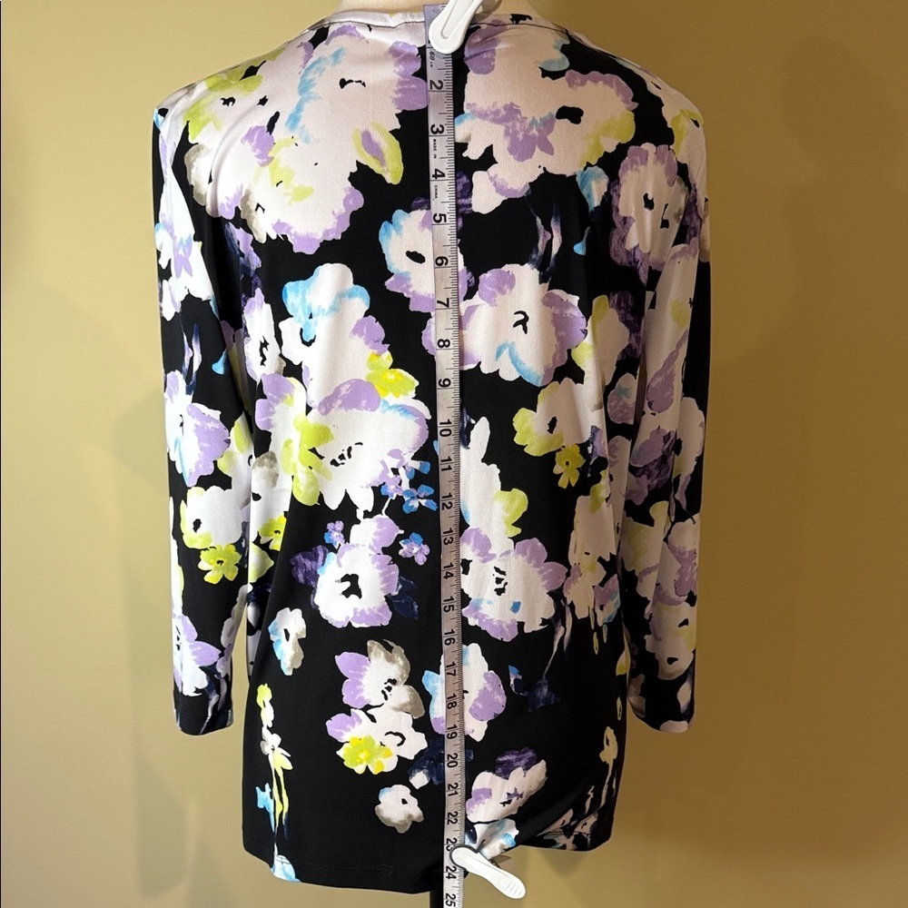 TanJay Blouse Purple Floral Print Women's Top Size M - Picture 5 of 10